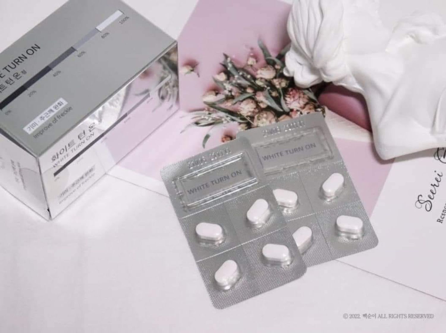 White turn on Сэвх нөсөө толбо арилган арьс цайруулах витамин.