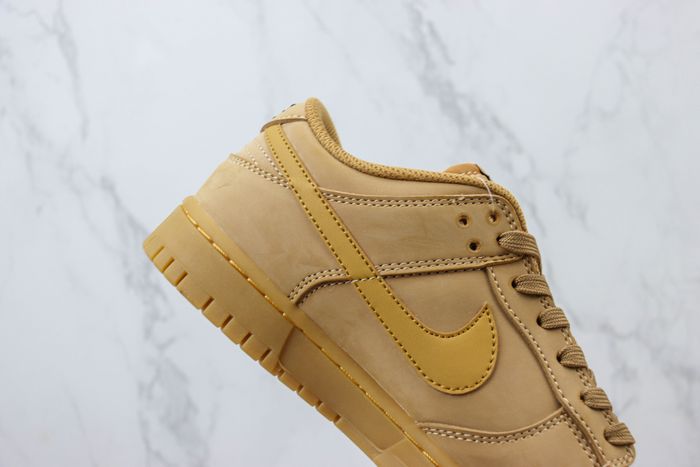 Nike Dunk Retro Low Sneaker Yellow 