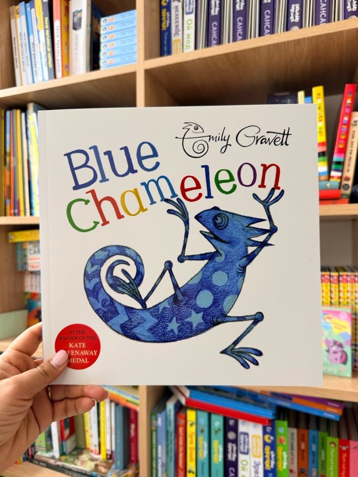 Blue Chameleon - Emily Gravett