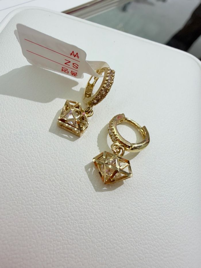 Diamond 14k монет