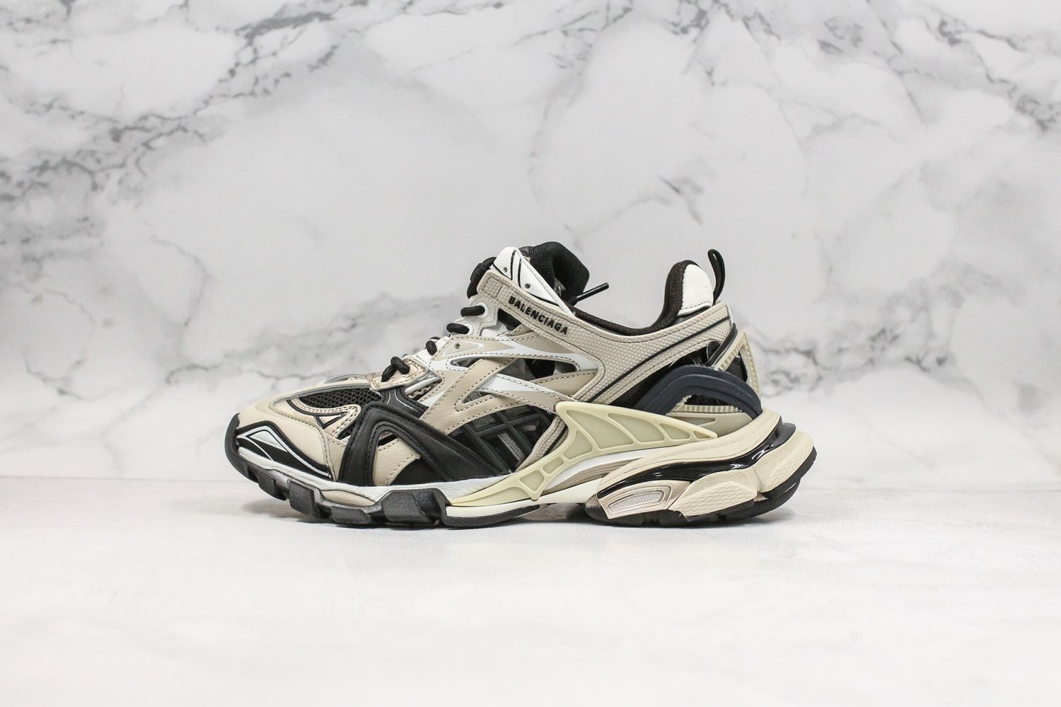 Balenciaga Track 2.0 Lifestyle 