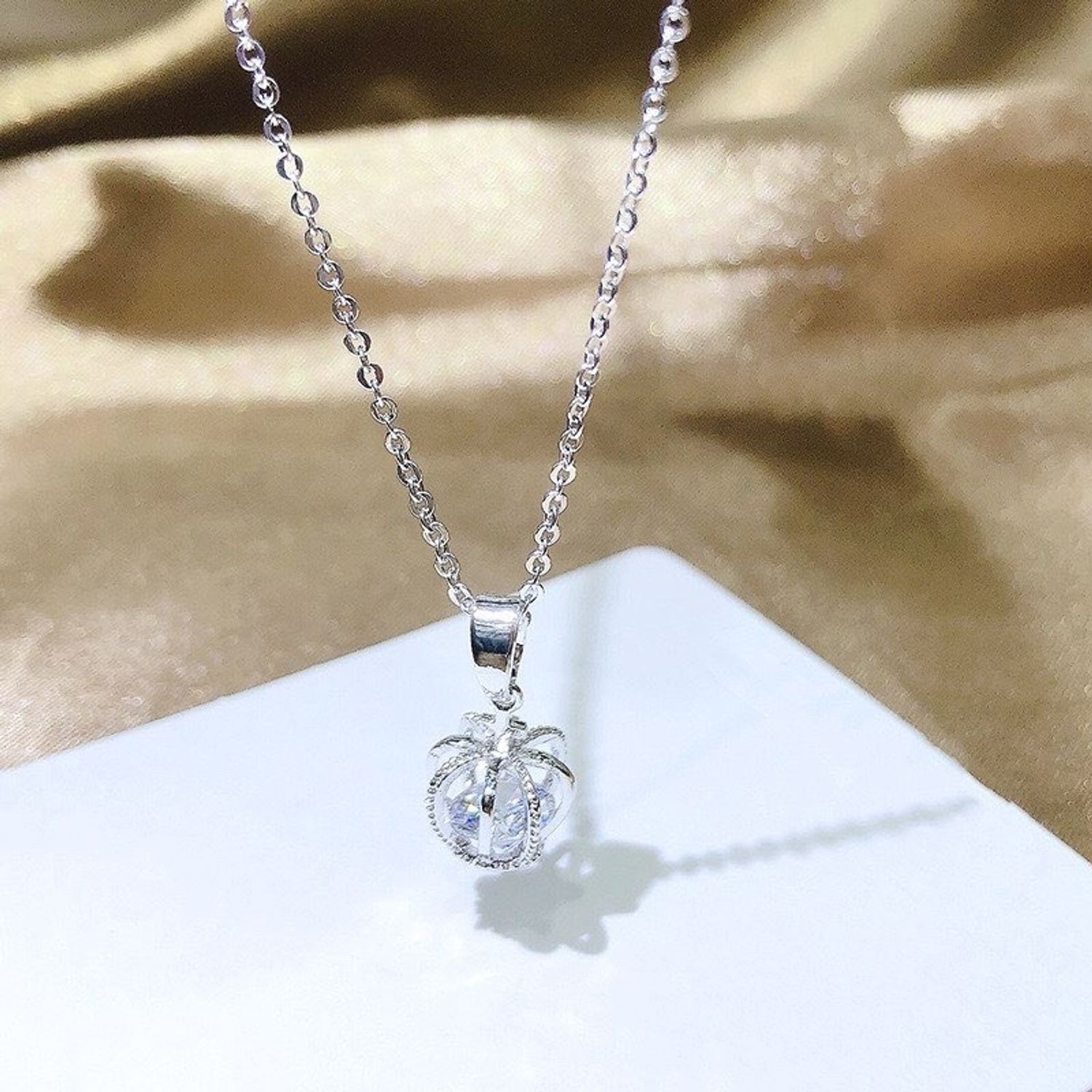 Хүзүүний зүүлт  