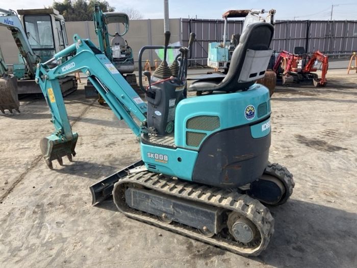 Kobelco sk008