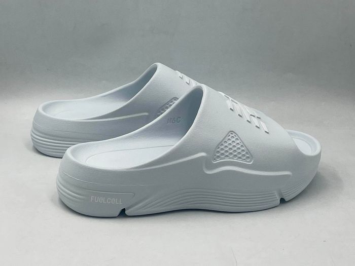 New Balance mint grey