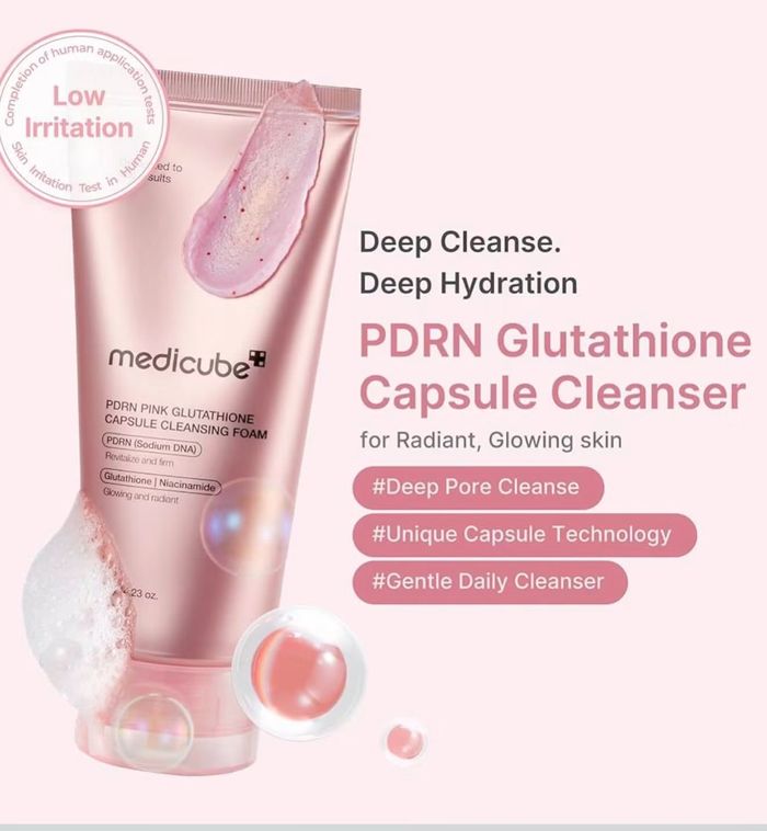 MEDICUBE PDRN Pink Glutathione Capsule Cleansing Foam