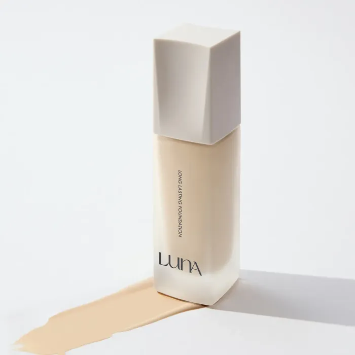  LUNA Long Lasting Foundation