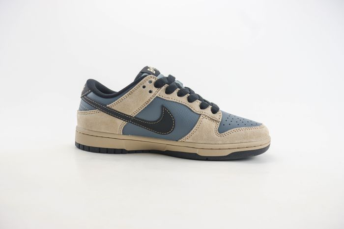  Nike SB Dunk Low x bape 13