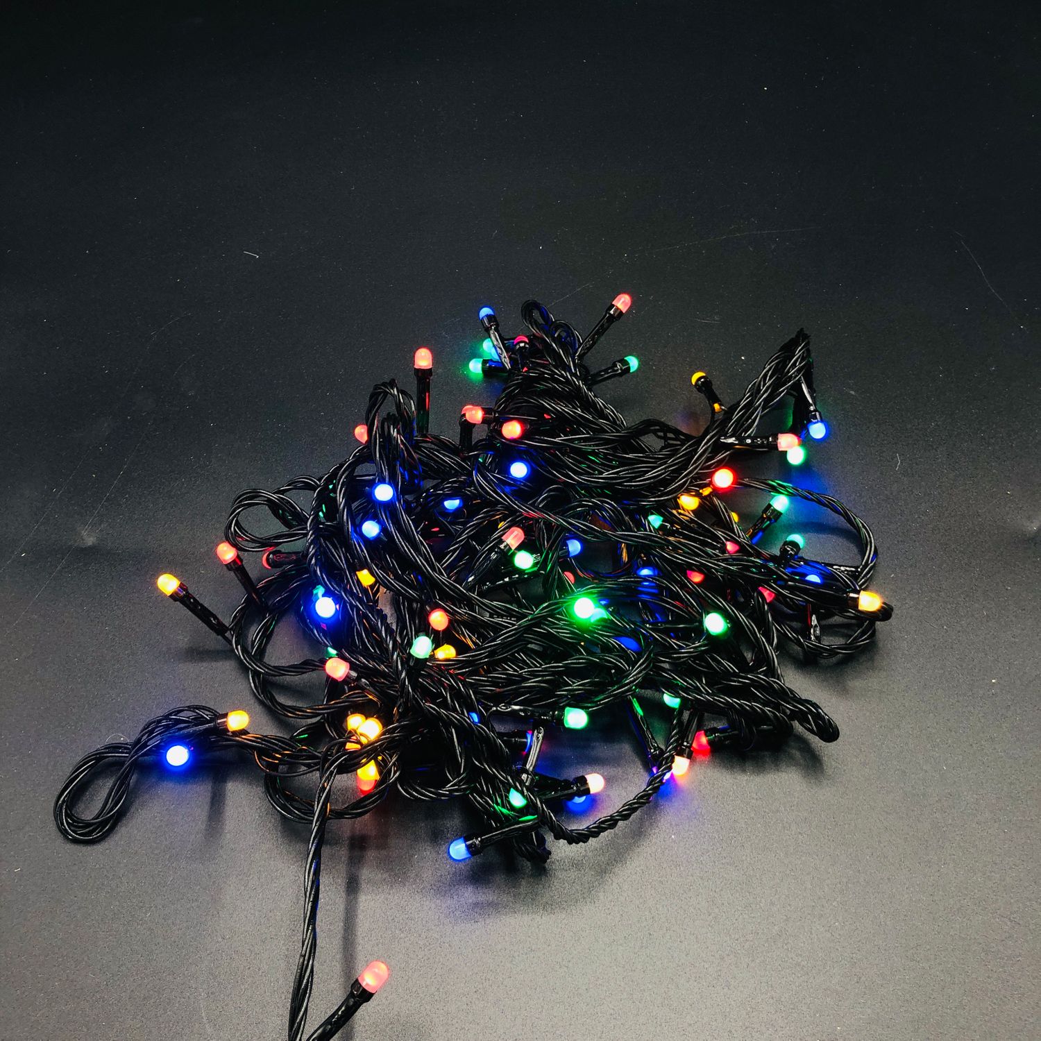 Гэрэл 9м, 100LED, жижиг толгойтой, сүүн асалттай, хар өнгийн кабелтай