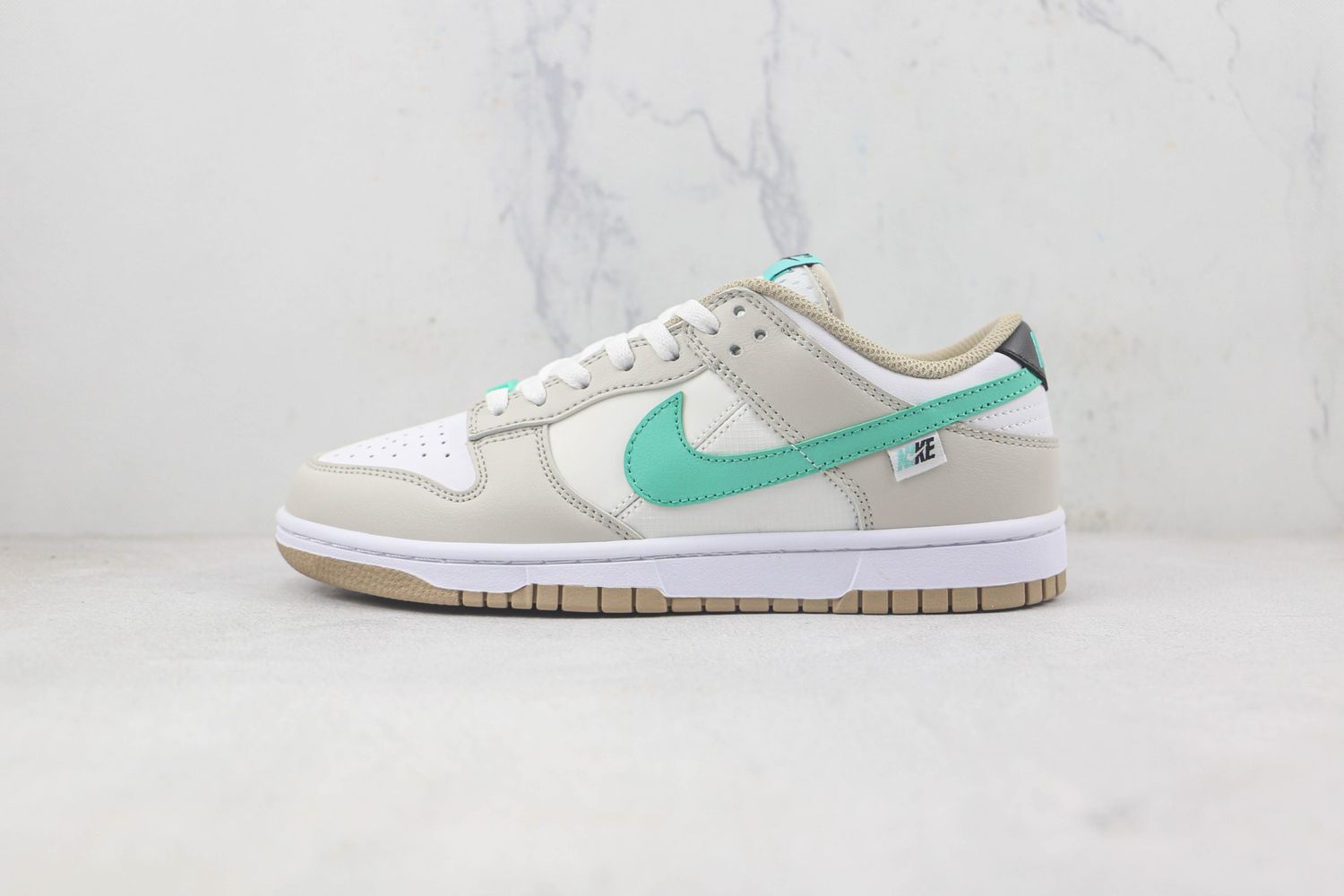 Nike Dunk Low «Split Seam White