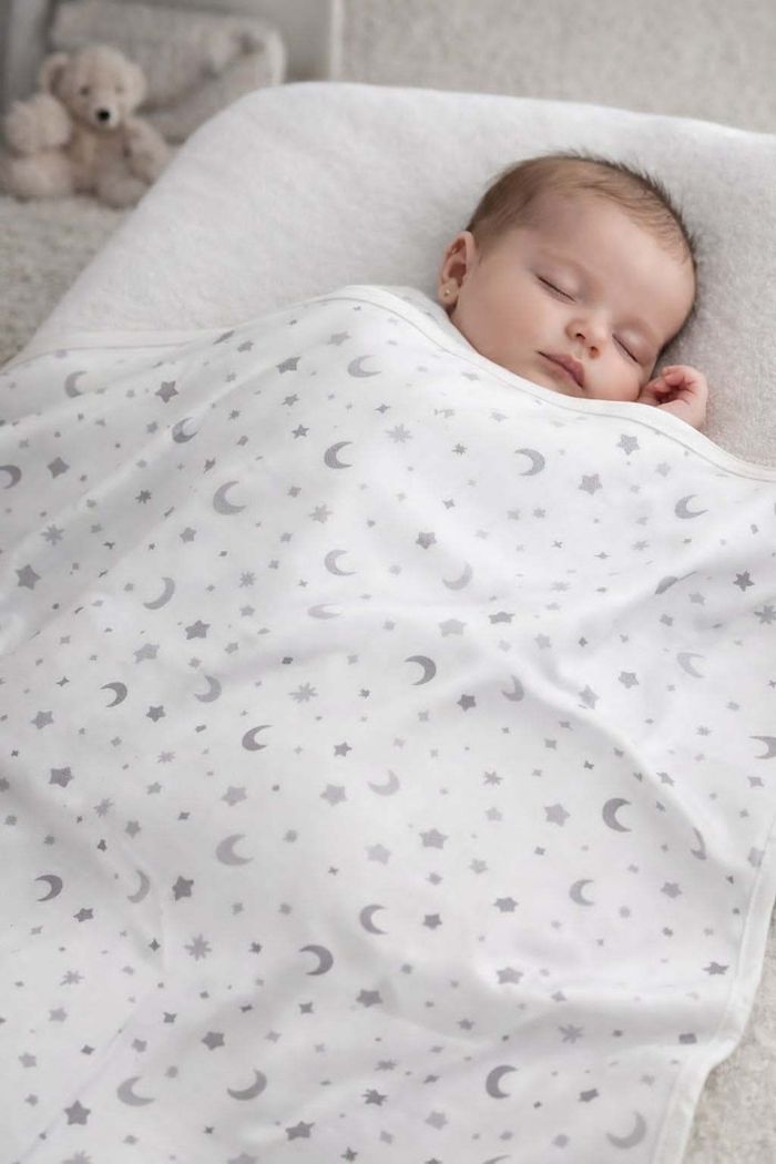 Хөвөн зөөлөн өлгий