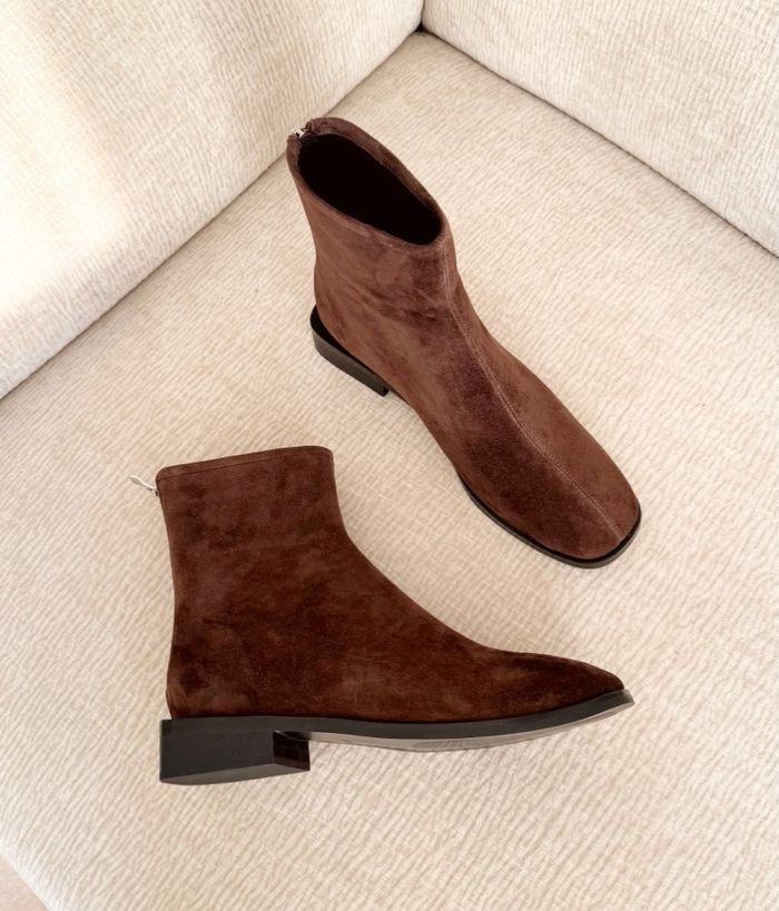 Бэлэн илгэн бор