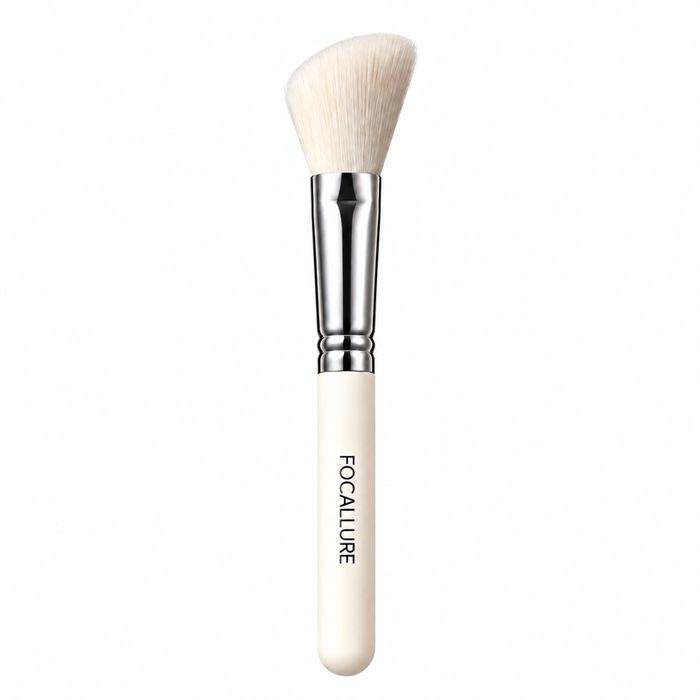 Angled Makeup Brush 