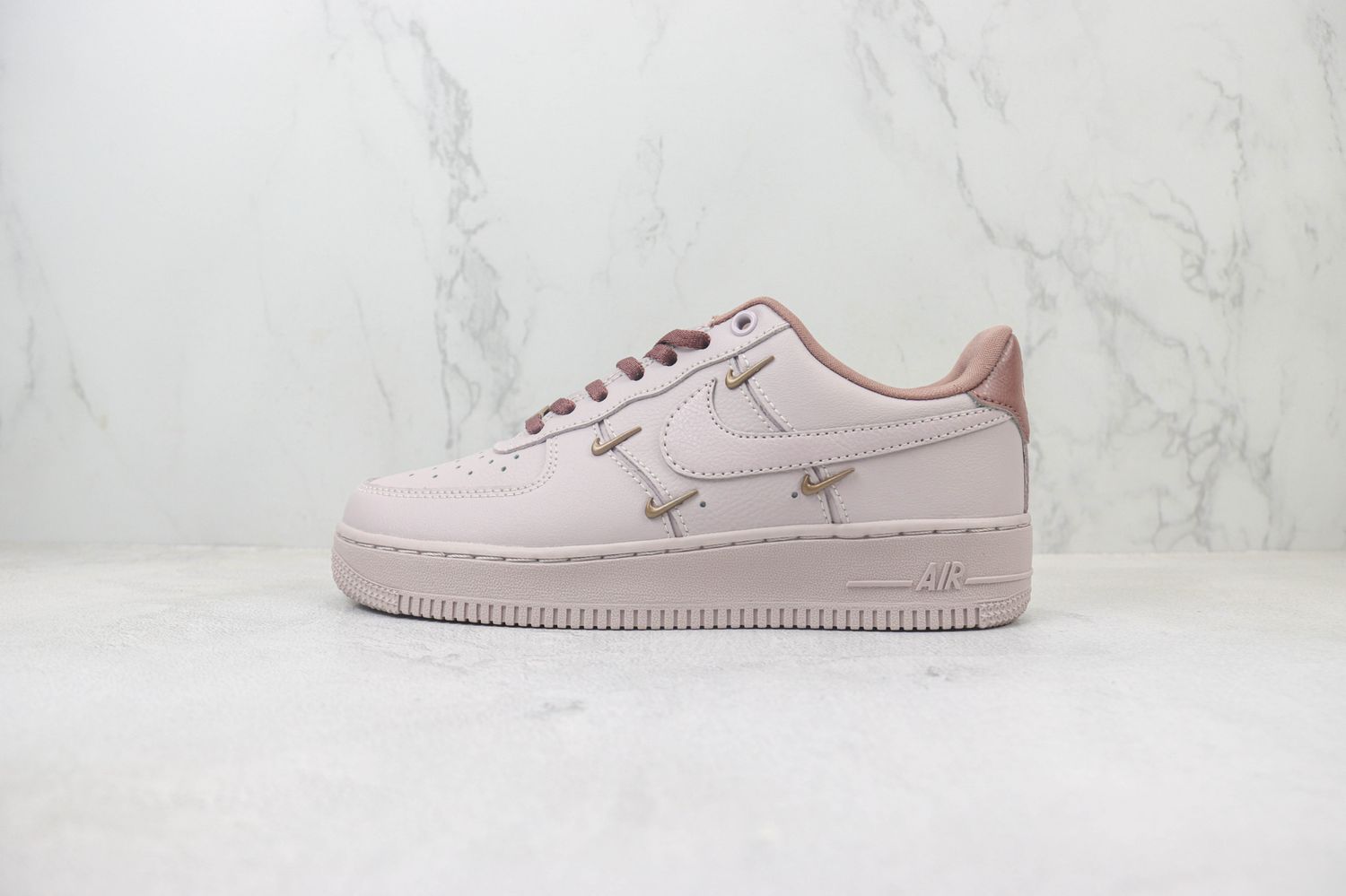 Nike Air Force 1 Low LX Pink Russett 