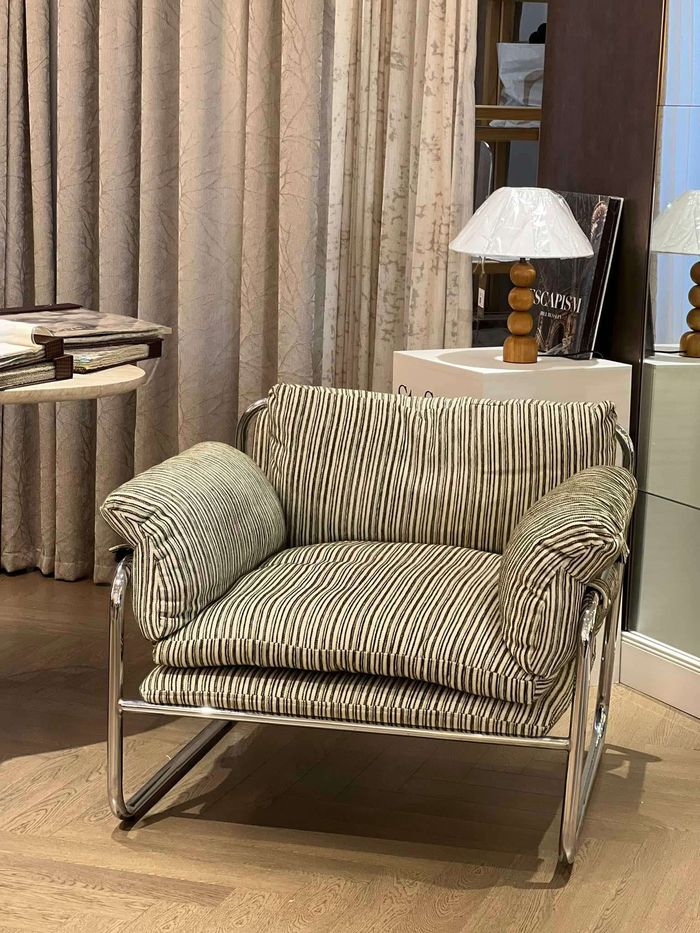 Soft arm chair төмөртэй