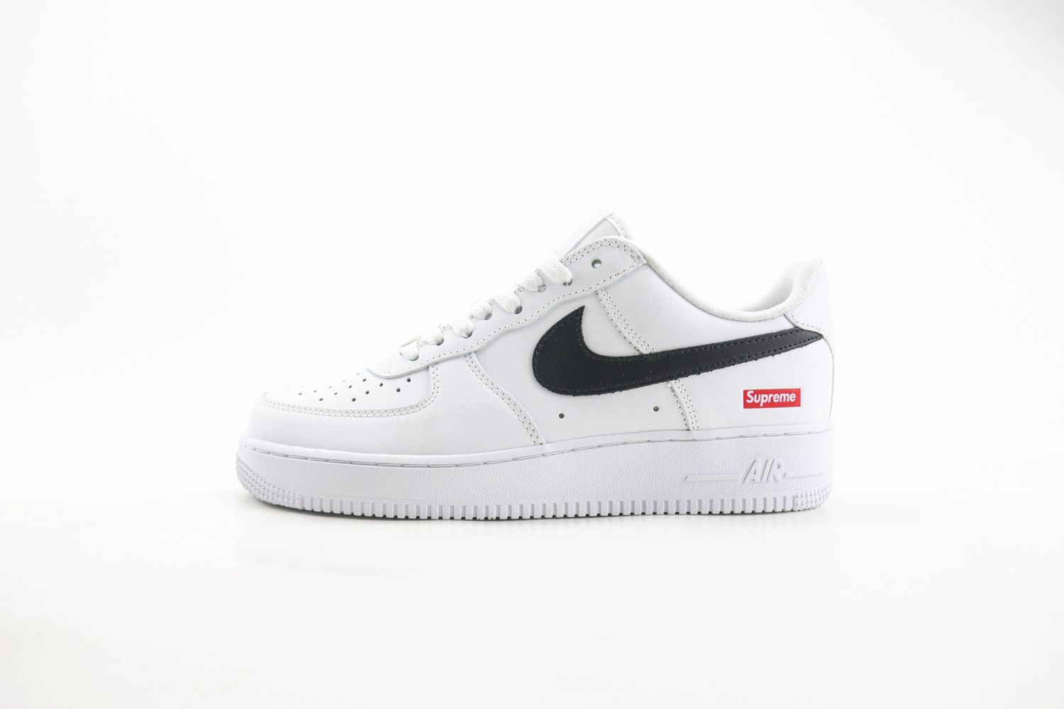 Nike Air Force 1 Low x supreme 27