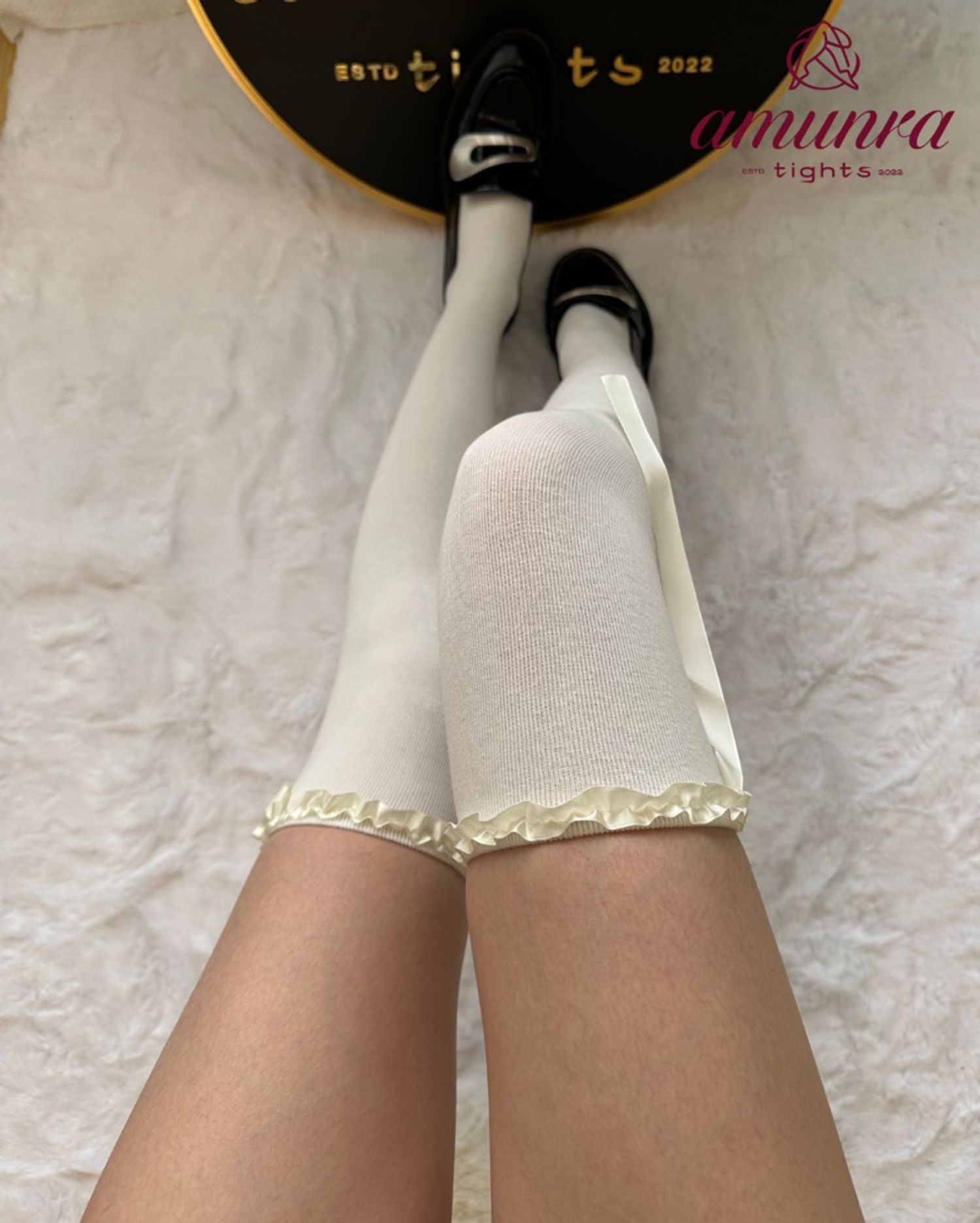 Урт цагаан оймс