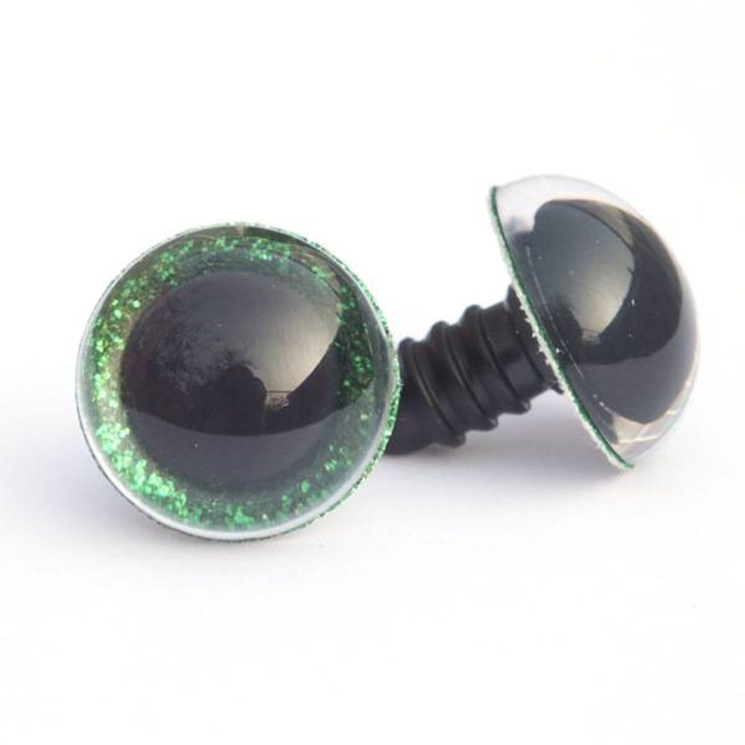 Саатай нүд ногооон 