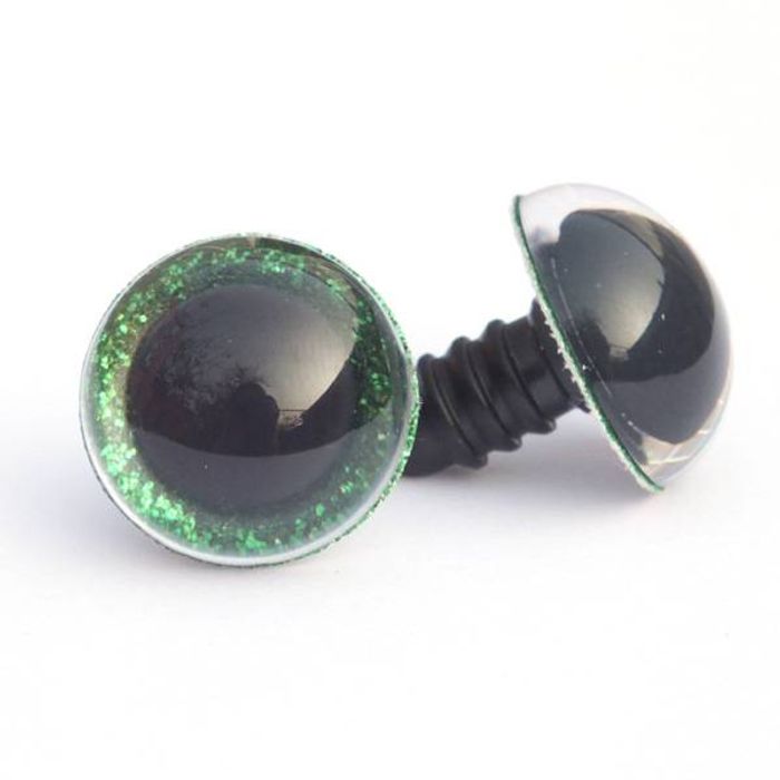 Саатай нүд ногооон 