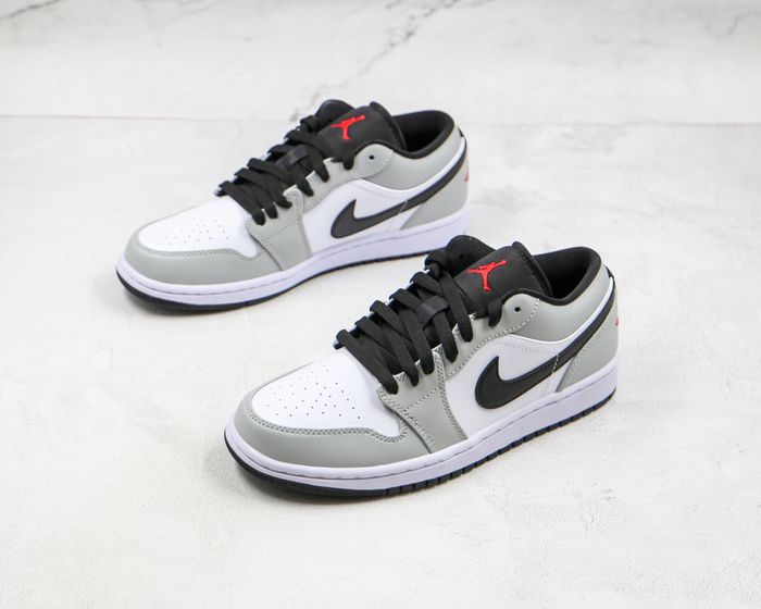 Jordan 1 Low Light Smoke Grey