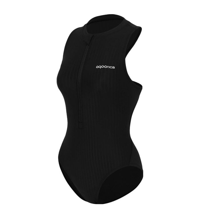 Эмэгтэй усны хувцас