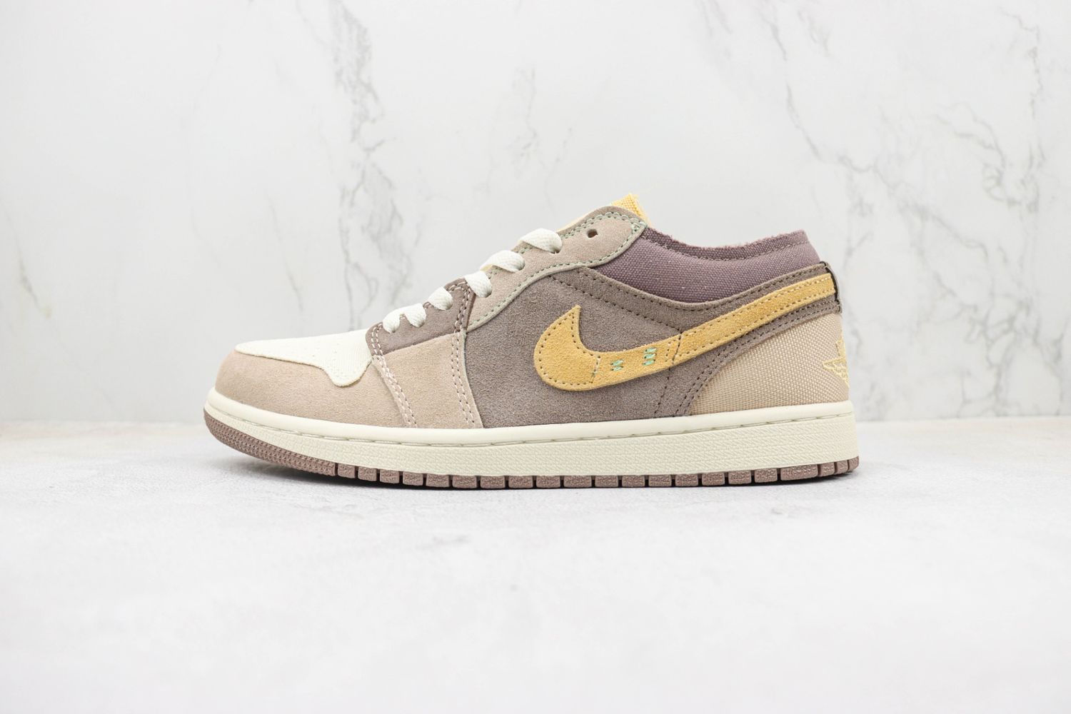 Jordan 1 Low SE Craft Taupe Haze