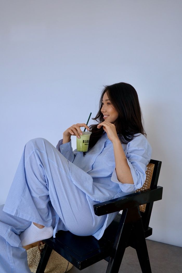 https://cdn.zochil.shop/048c56ed-fa38-42ac-9bee-28f90830d2e5_t700.jpg