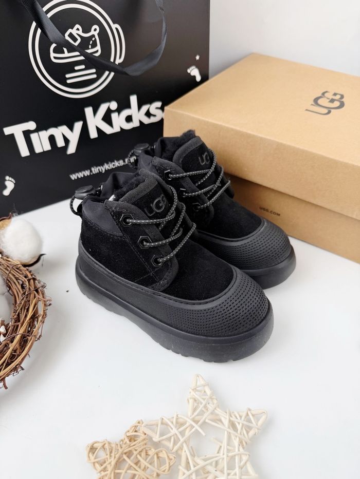 UGG Neumel Hybrid Black