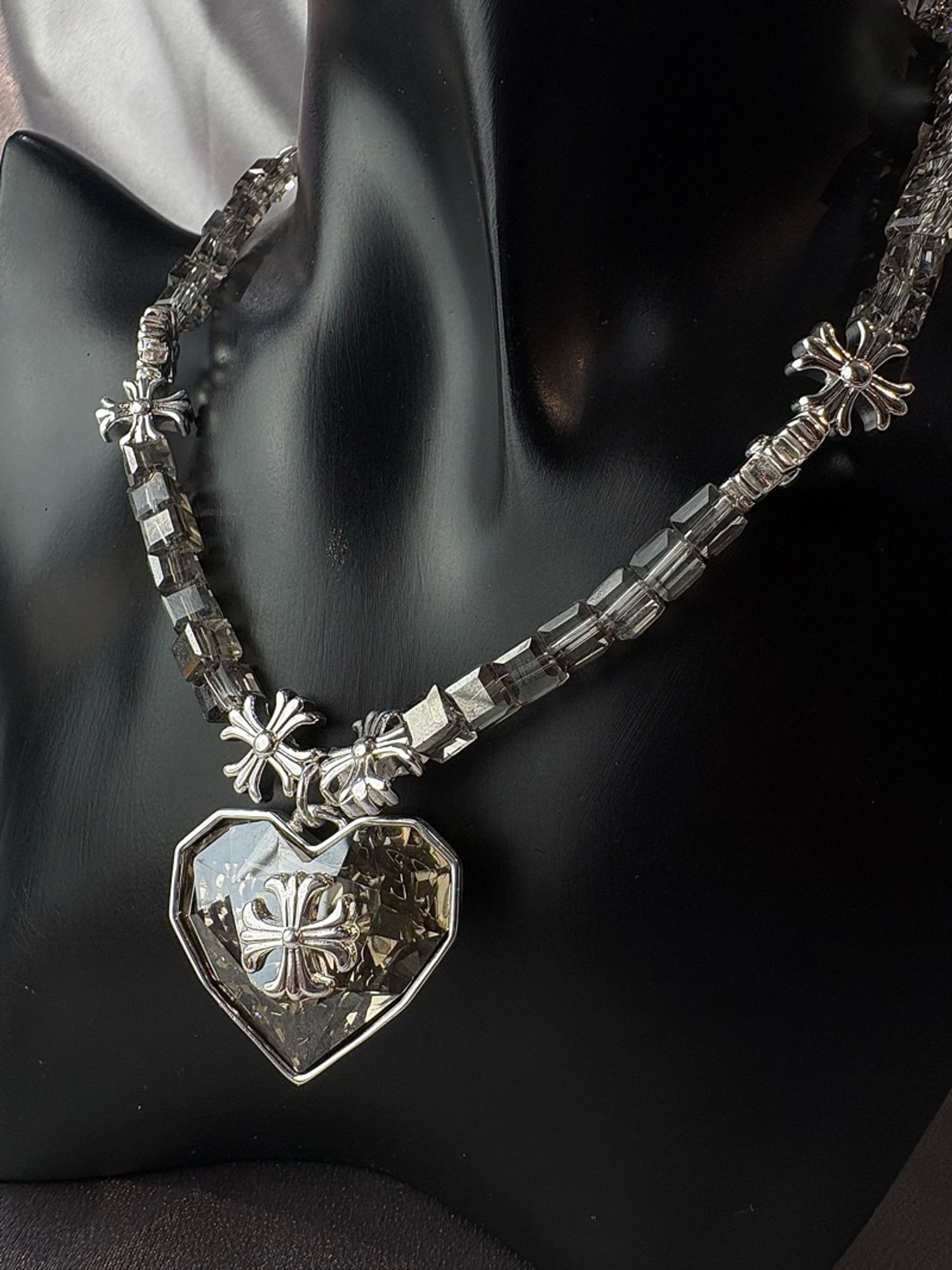 Хүзүүний зүүлт