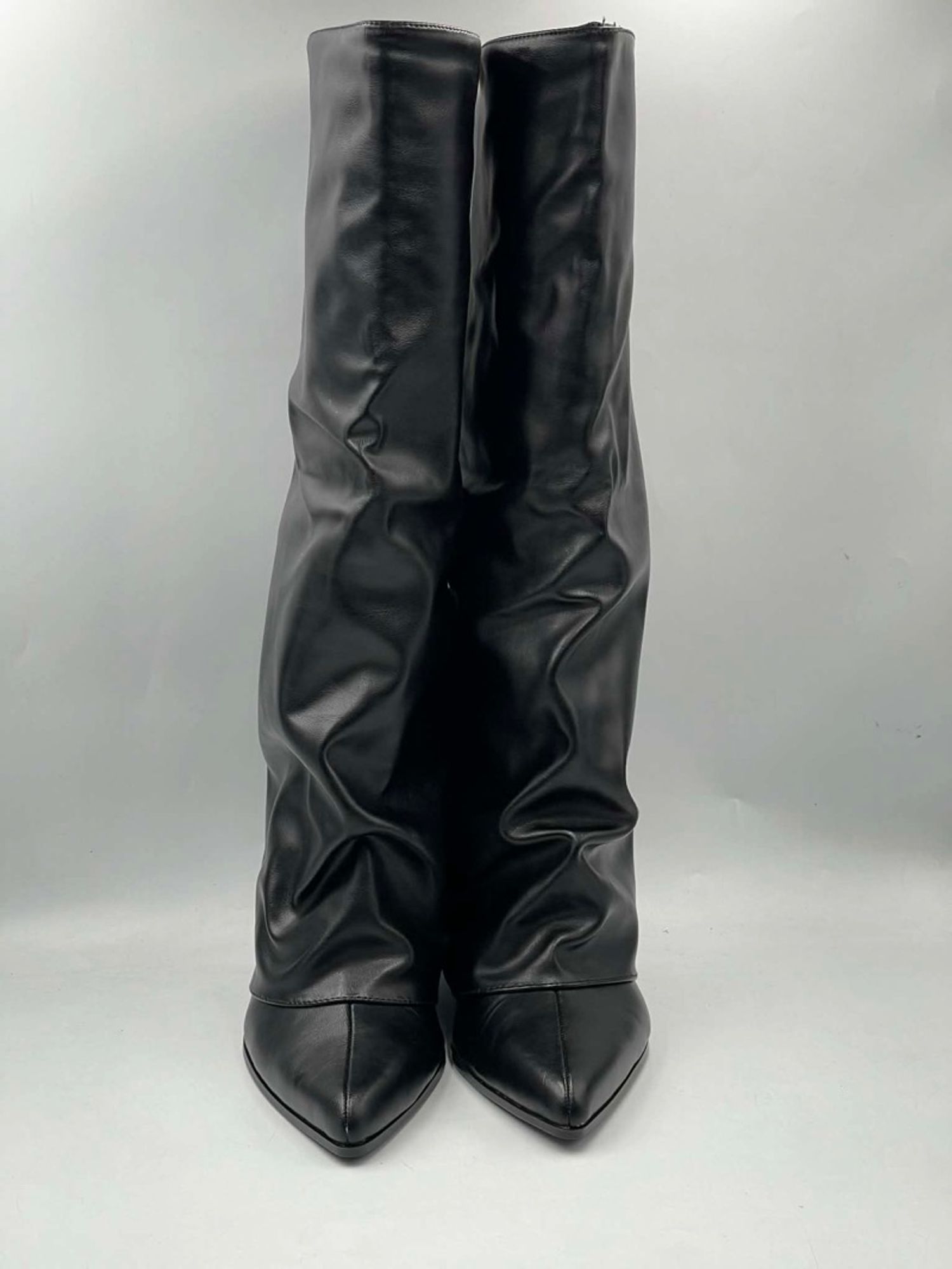 Bershka эргэсэн түрийтэй өсгийт