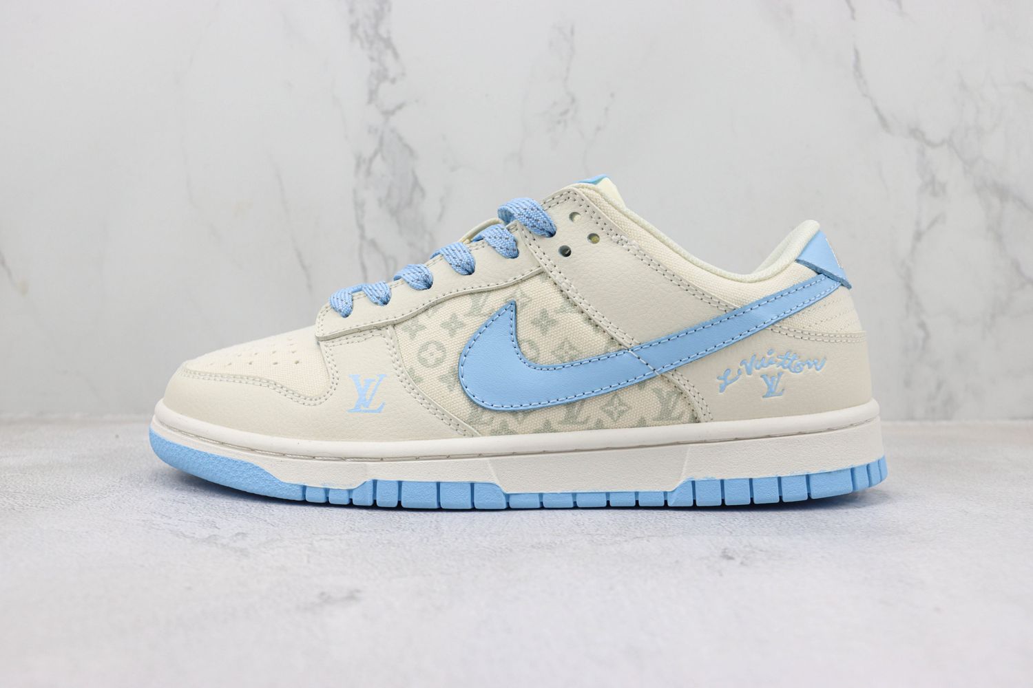 NIKE SB Dunk Low x LV 124