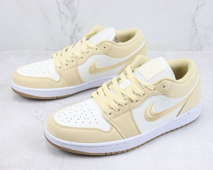 Jordan 1 Low SE Team Gold (Women's)  