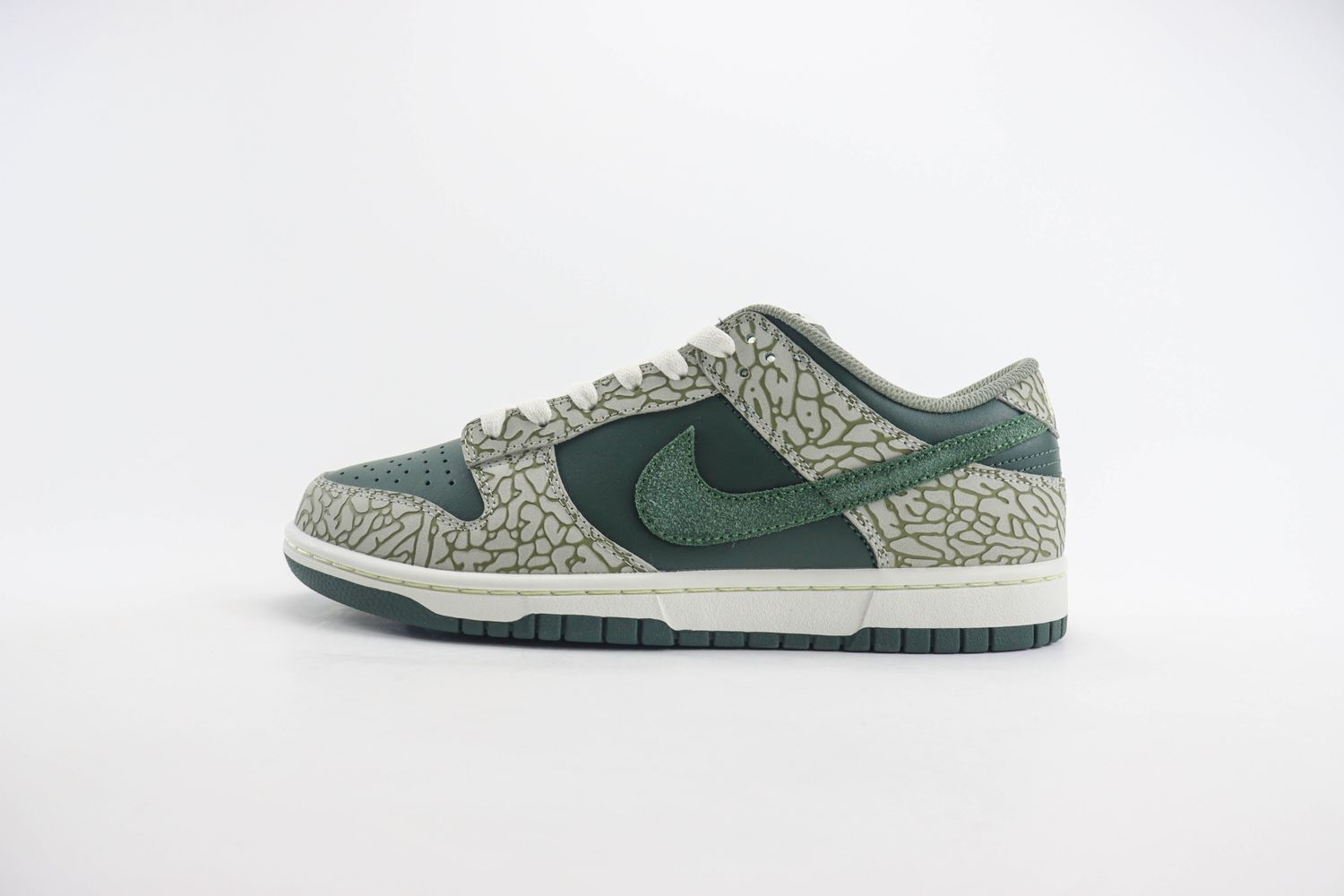 Dunk Low Vintage Green and Dark Stucco