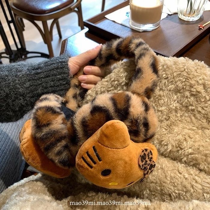 Үслэг чихэвч