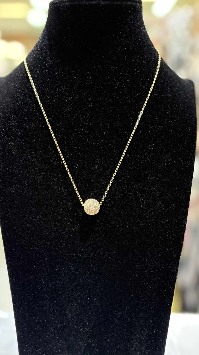 Гоёмсог хүзүүний зүүлт