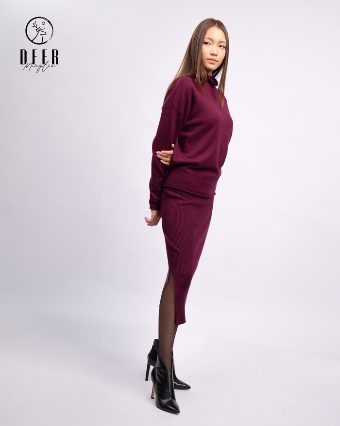 burgundi sweater