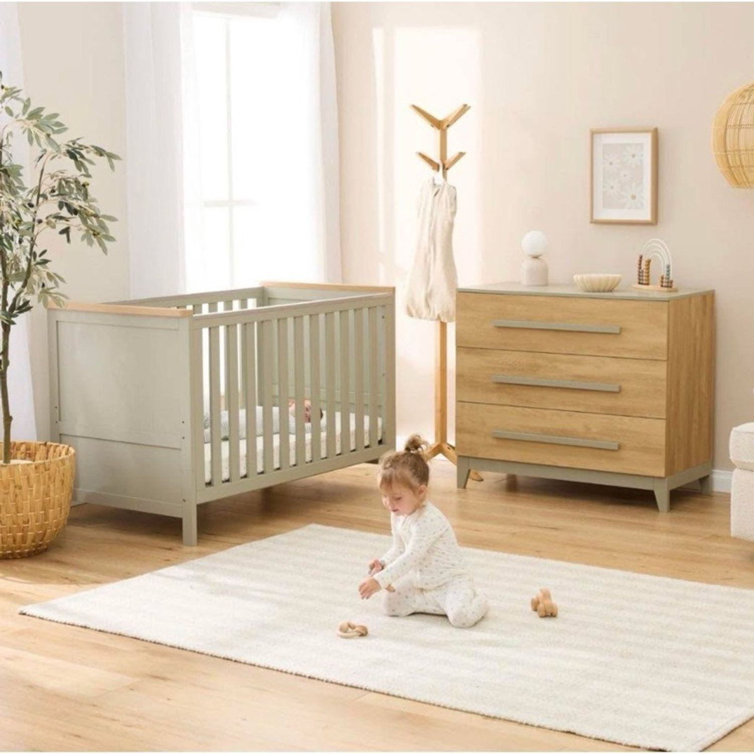 Misha & Hallee 2 Piece Room Set