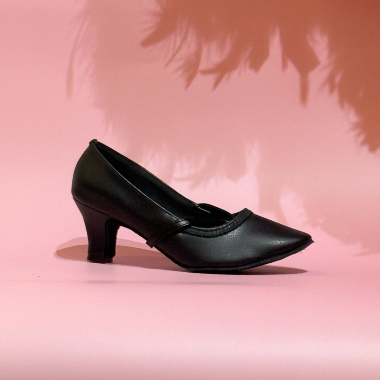 Бүжгийн гутал /лидрин/