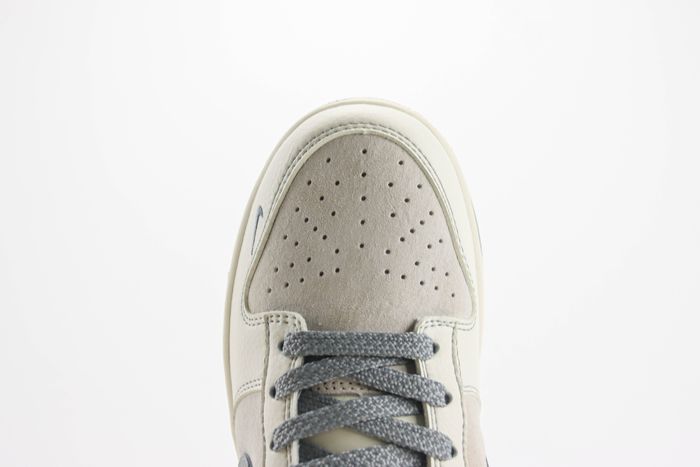 Nike SB Dunk Low x UNDEFDATED 04 