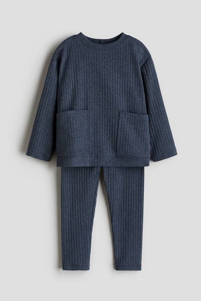 H&M Хөвгүүдийн даавуун хослол 