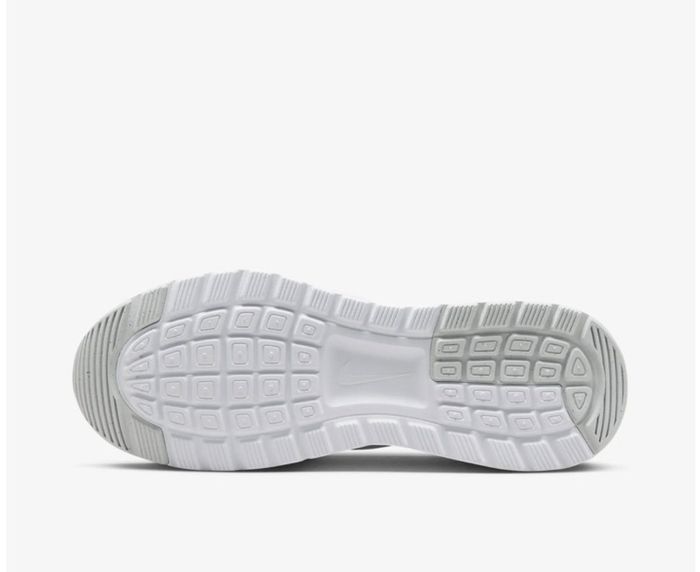 w nike air max nuaxis
