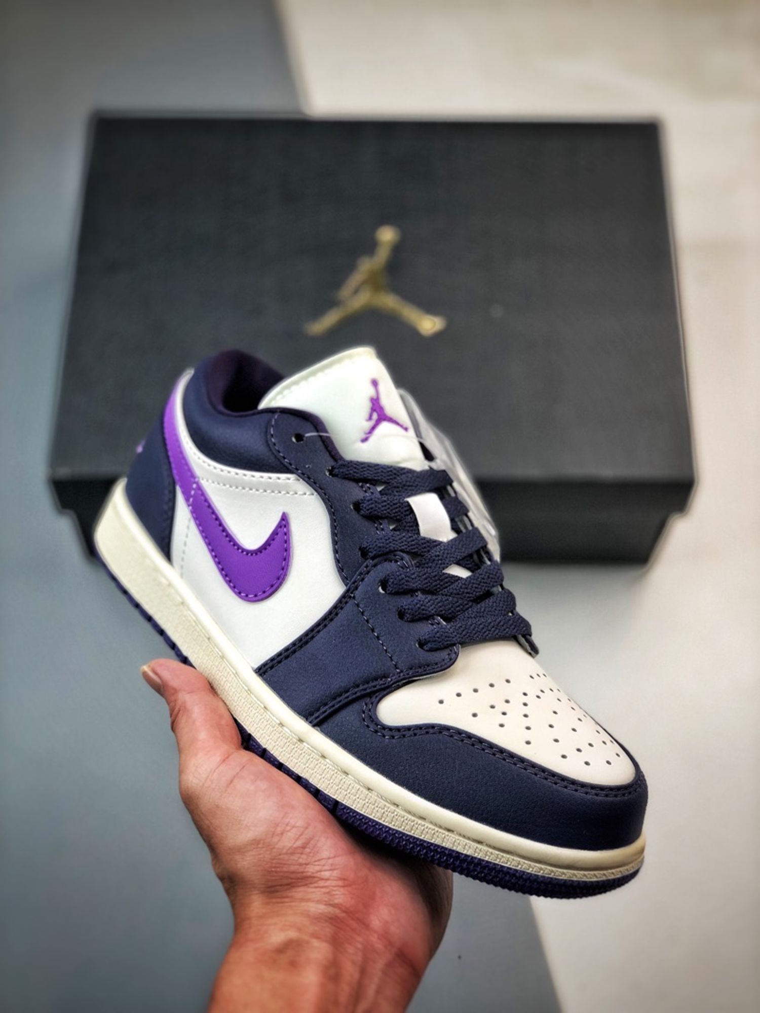 Air Jordan 1 Low