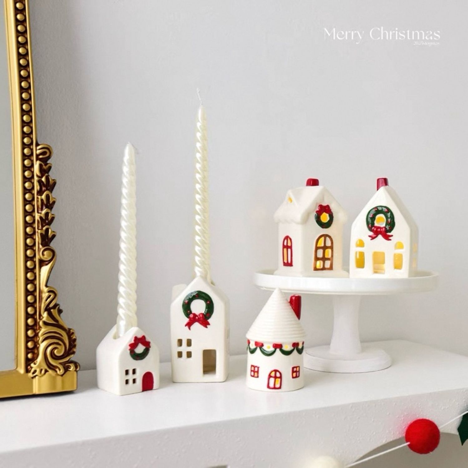 Лед гэрэлтэй шаазан байшин