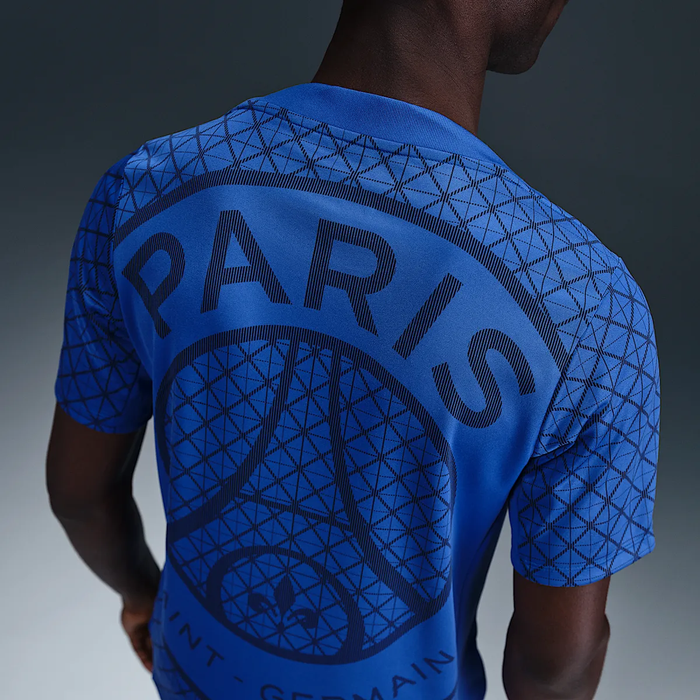Nike tee
