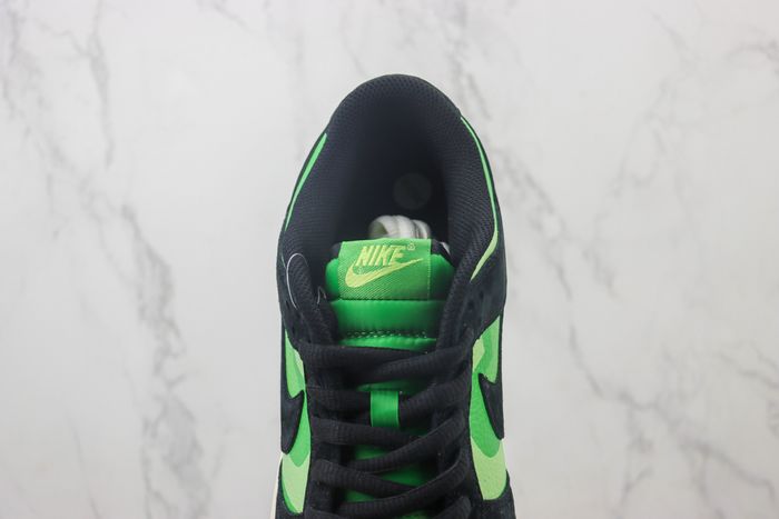 Nike SB Dunk Low x The Powerpuff Girls  “Buttercup” 