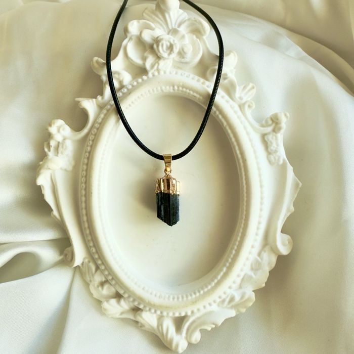 Хар Турмалин Зүүлт | Black Tourmaline Necklace
