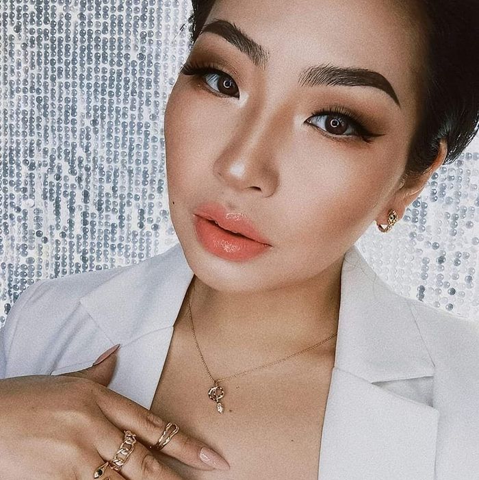 Make up artist Diamond jak 