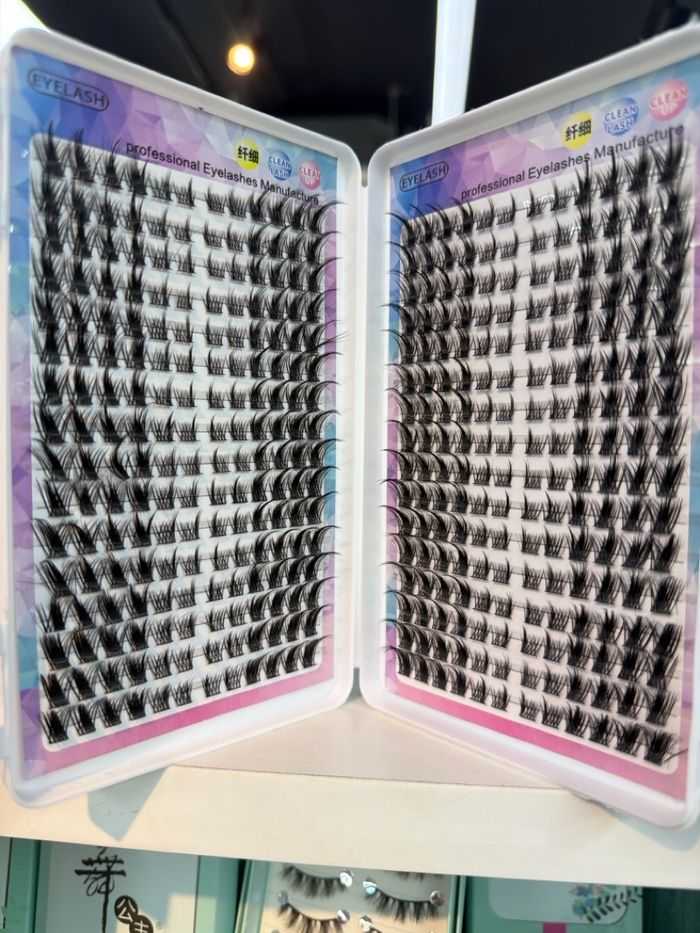 Наадаг сормуус