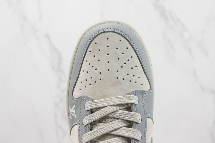 Nk SB Dunk Low x LV 123