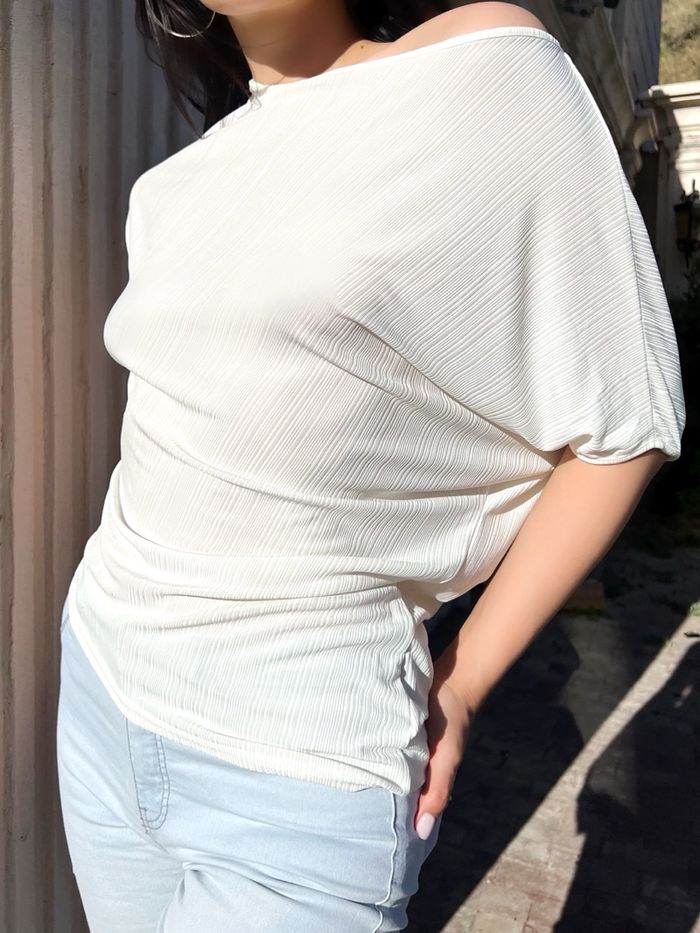 Off shoulder top