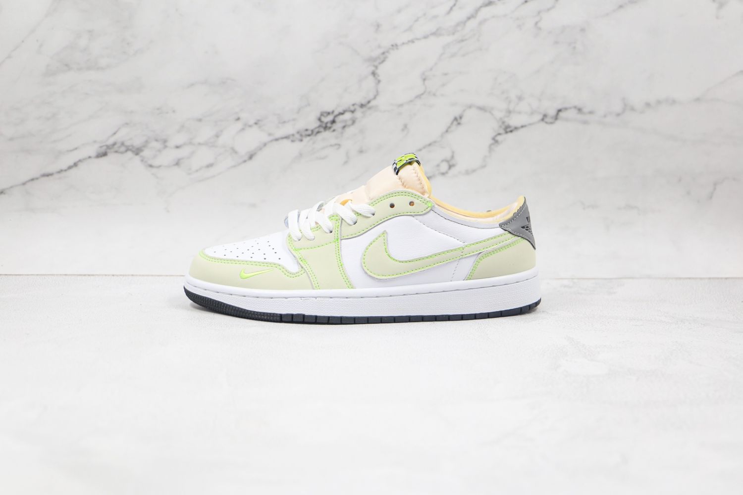 Jordan 1 Retro Low White Ghost Green Black